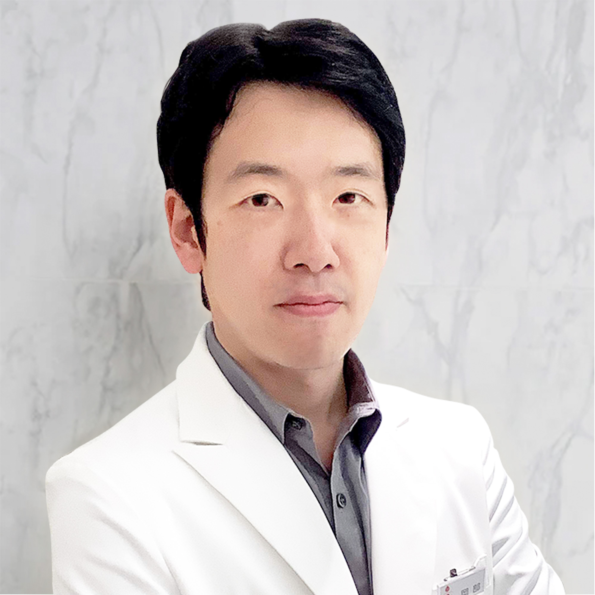 Dr.岡部 圭介